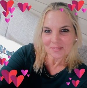 Meet your Posher, Annia